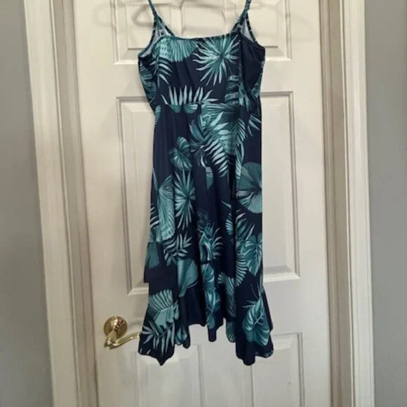 Tropical print/floral V-Neck Ruffled Hem Spaghetti Strap Sundress - Picture 3 of 5